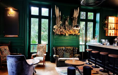 BAR LE SALON.
